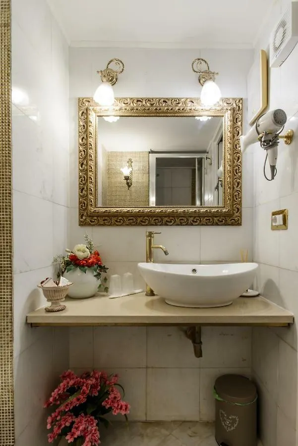 Appartement Edoardo Al Plebiscito à Naples